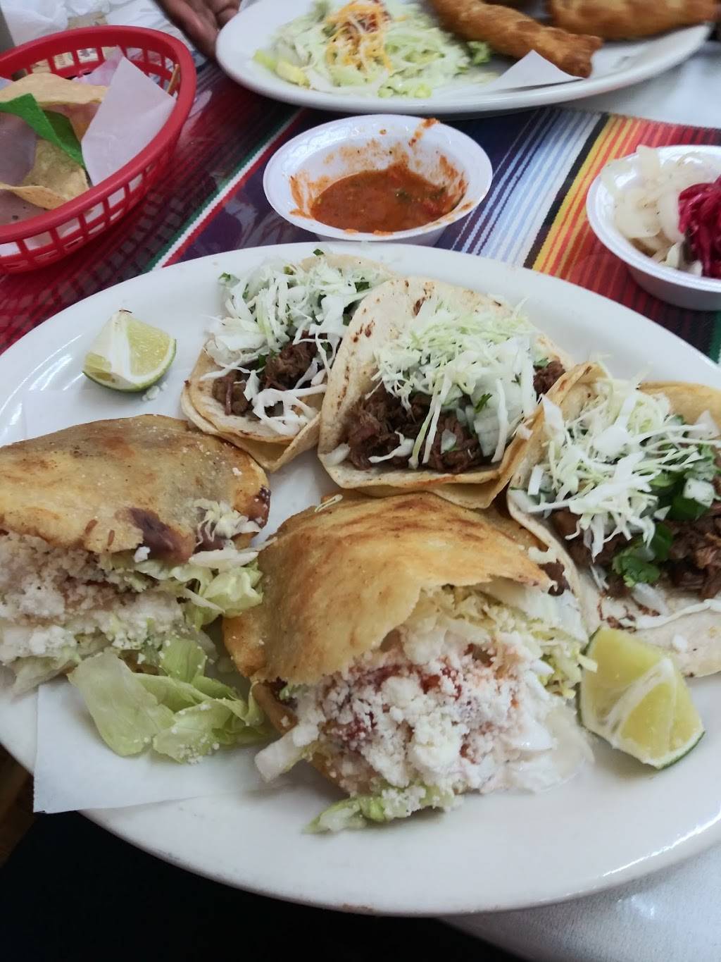 Alvarez Authentic Latin Food 2 | restaurant | 12227 N Florida Ave, Tampa, FL 33612, USA | 8139223990 OR +1 813-922-3990