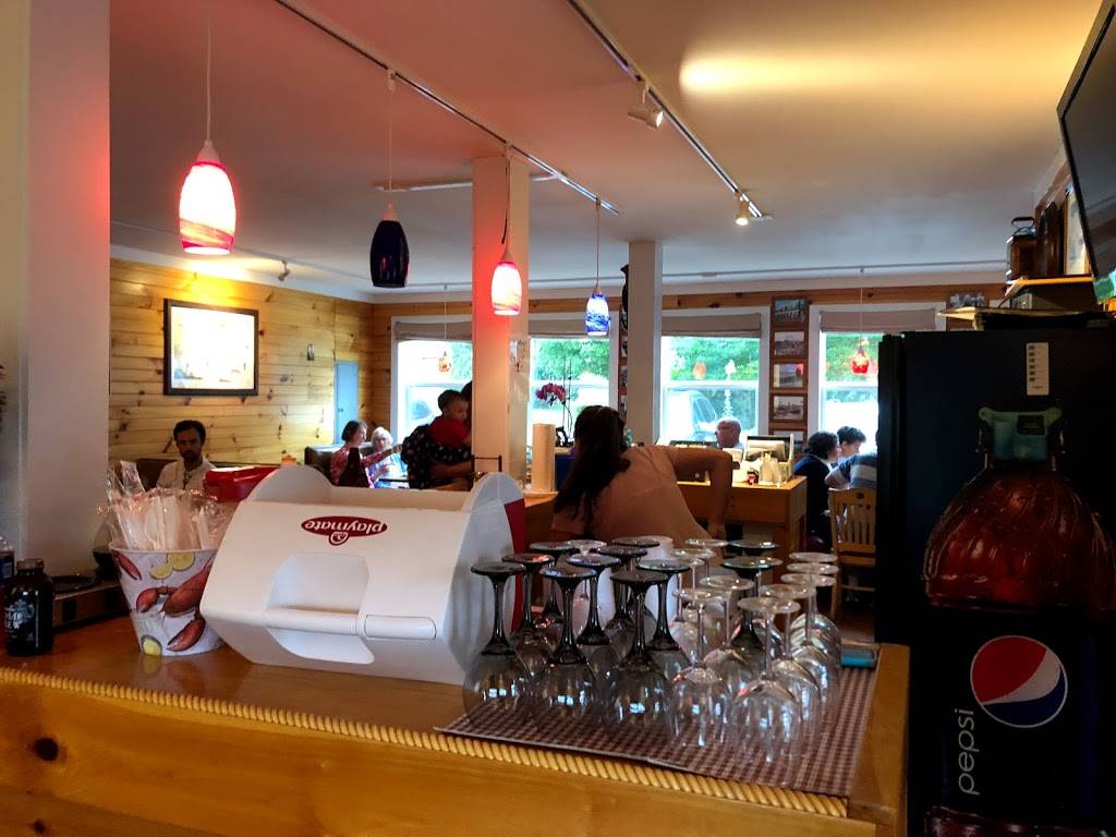 Giant Stairs Seafood Grille | restaurant | 2118 Harpswell Islands Rd, Bailey Island, ME 04003, USA | 2078335000 OR +1 207-833-5000