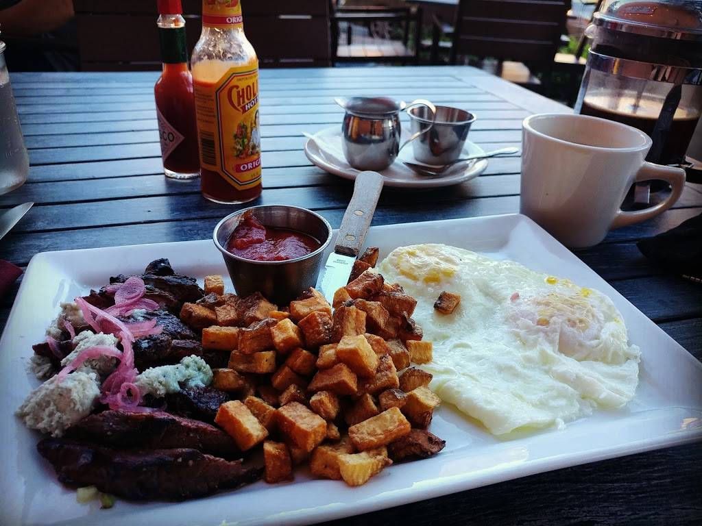 The Farmhouse | restaurant | 300 Delaware St, Kansas City, MO 64105, USA | 8165696032 OR +1 816-569-6032