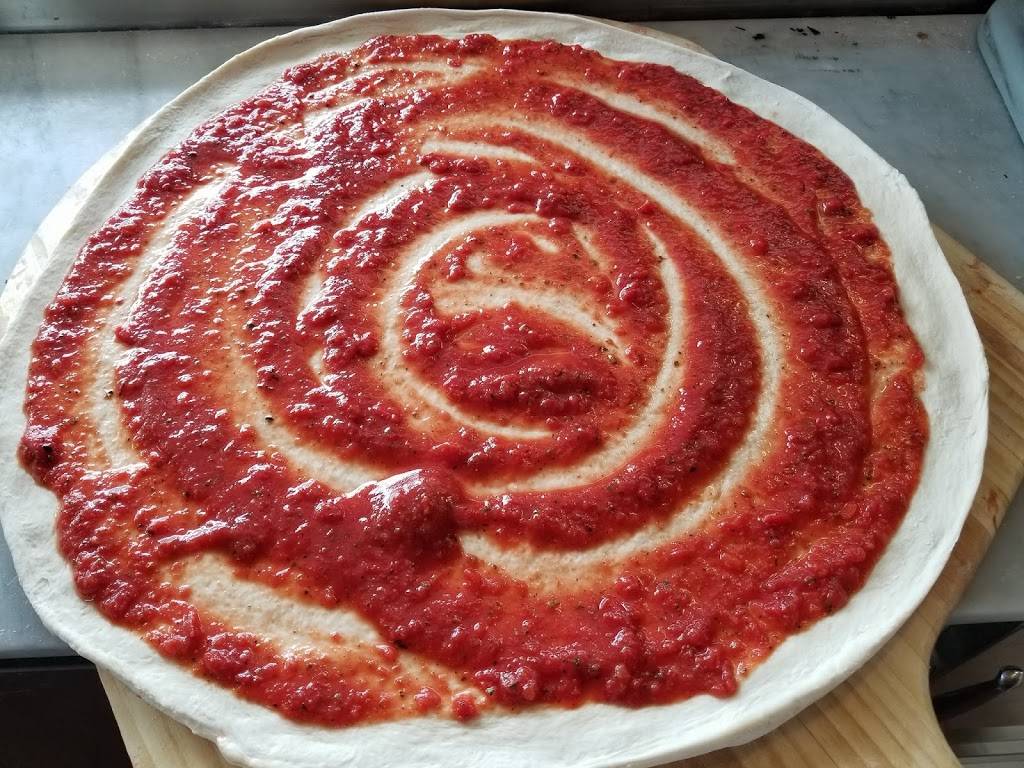 Sals Pizza Cedarburg | restaurant | W63N635 Washington Ave, Cedarburg, WI 53012, USA | 2623750011 OR +1 262-375-0011