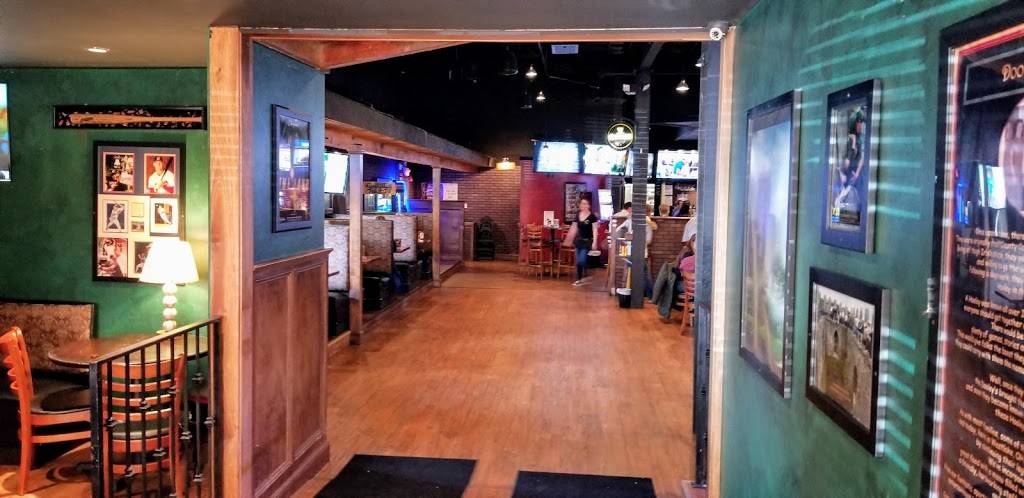 Hooley House Sports Pub & Grille | restaurant | 24940 Sperry Dr, Westlake, OH 44145, USA | 4408352890 OR +1 440-835-2890