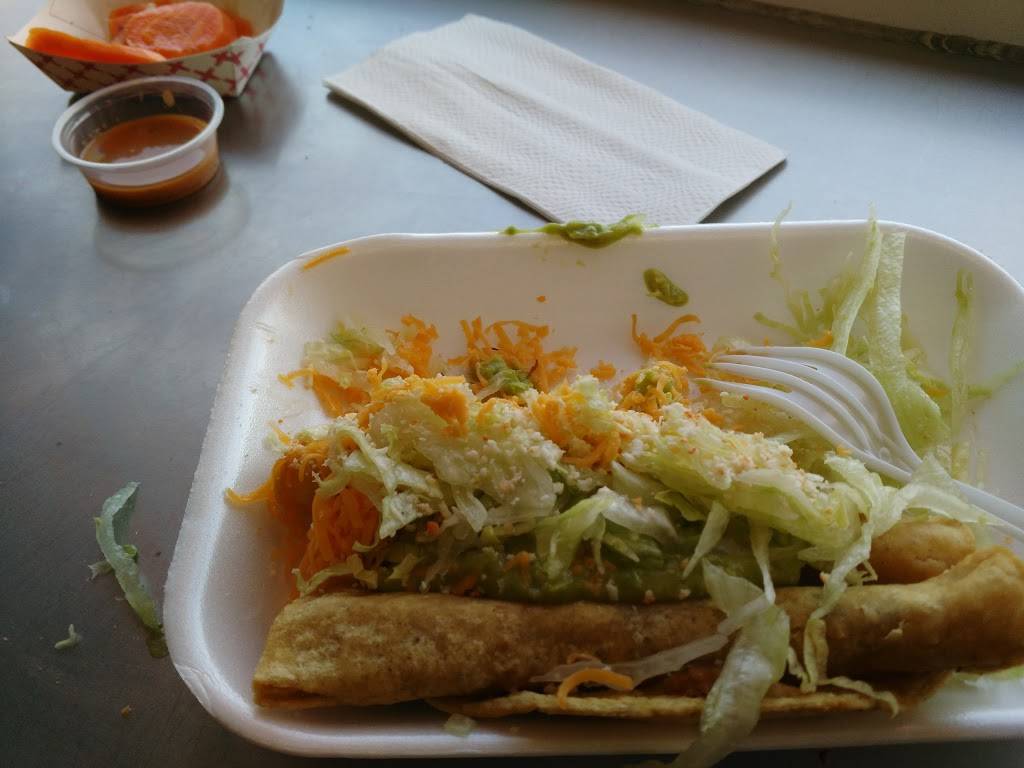 Mr. Ruribertos Mexican Food | restaurant | 3202 Mission Blvd, San Diego, CA 92109, USA | 8584881610 OR +1 858-488-1610