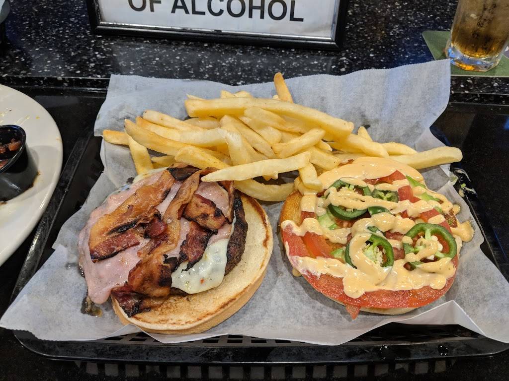 Lillington Sports Zone | restaurant | 320 E Cornelius Harnett Blvd, Lillington, NC 27546, USA | 9105149600 OR +1 910-514-9600