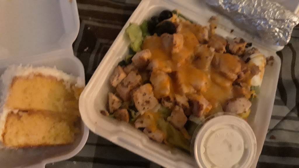 Universal Coney Island | restaurant | 15951 Grand River Ave, Detroit, MI 48227, USA | 3132726820 OR +1 313-272-6820