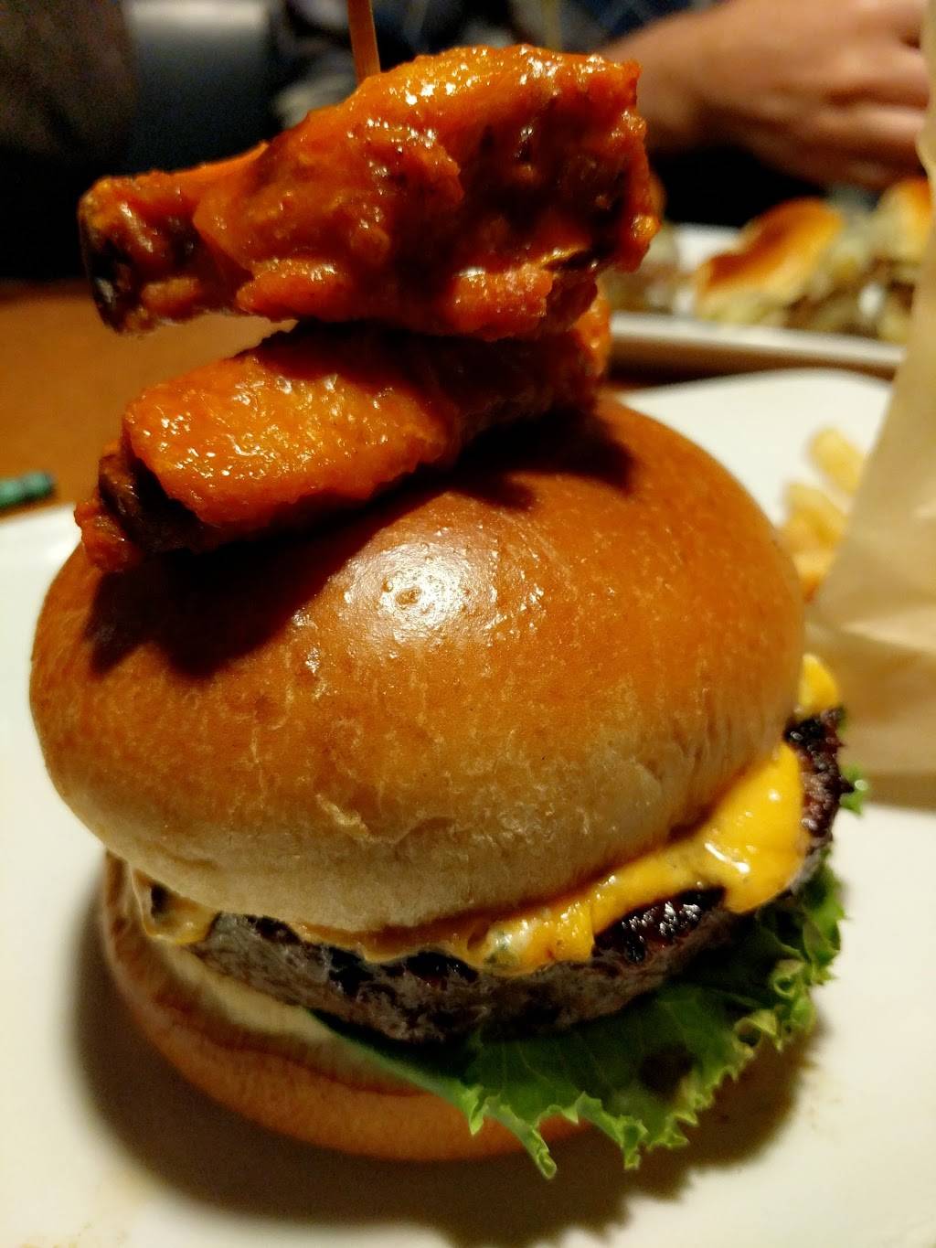 TGI Fridays | restaurant | 319 US-130, East Windsor, NJ 08520, USA | 6094901450 OR +1 609-490-1450