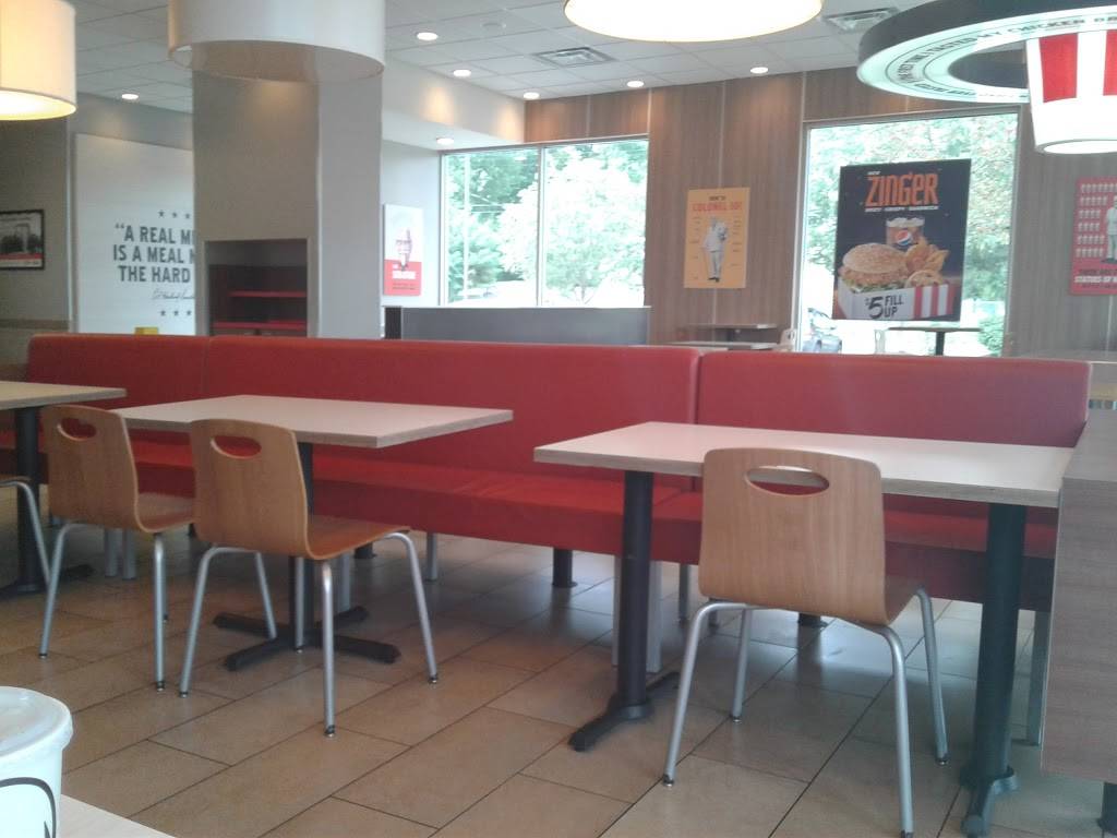 KFC | restaurant | 3280 Taylor Blvd, Louisville, KY 40215, USA | 5023612043 OR +1 502-361-2043