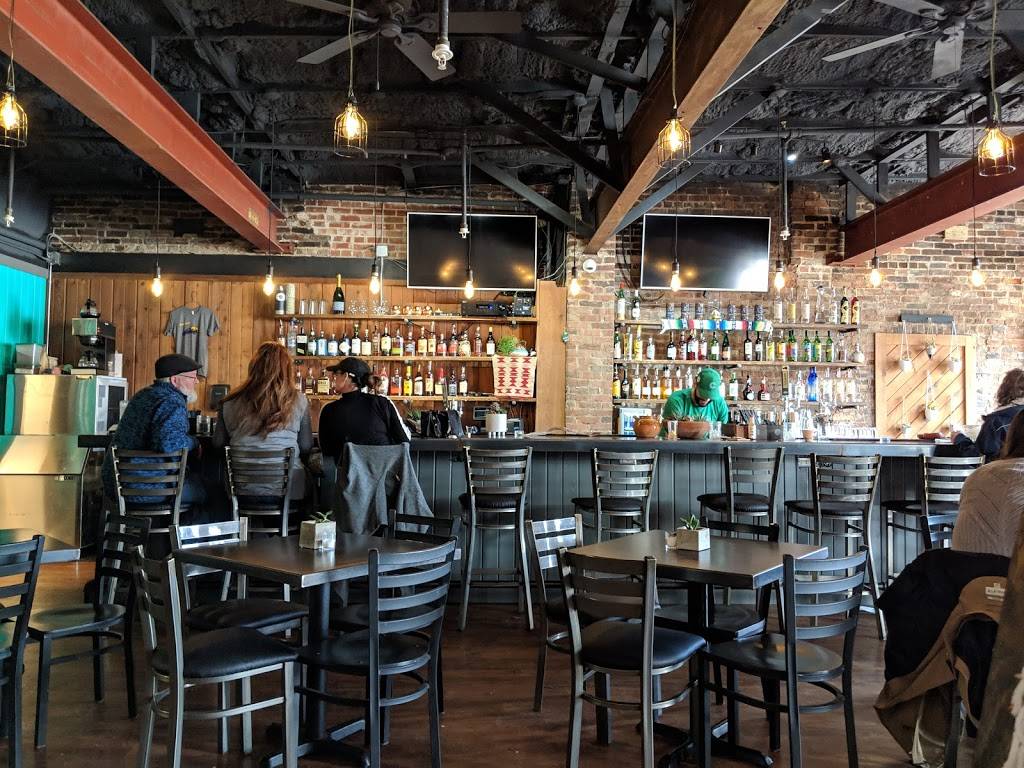 Boss Taco | restaurant | 201 N 10th St, Columbia, MO 65201, USA | 5734429786 OR +1 573-442-9786