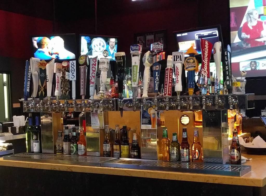 Buffalo Wild Wings | meal takeaway | 65 E Horizon Ridge Pkwy, Henderson, NV 89002, USA | 7025645795 OR +1 702-564-5795