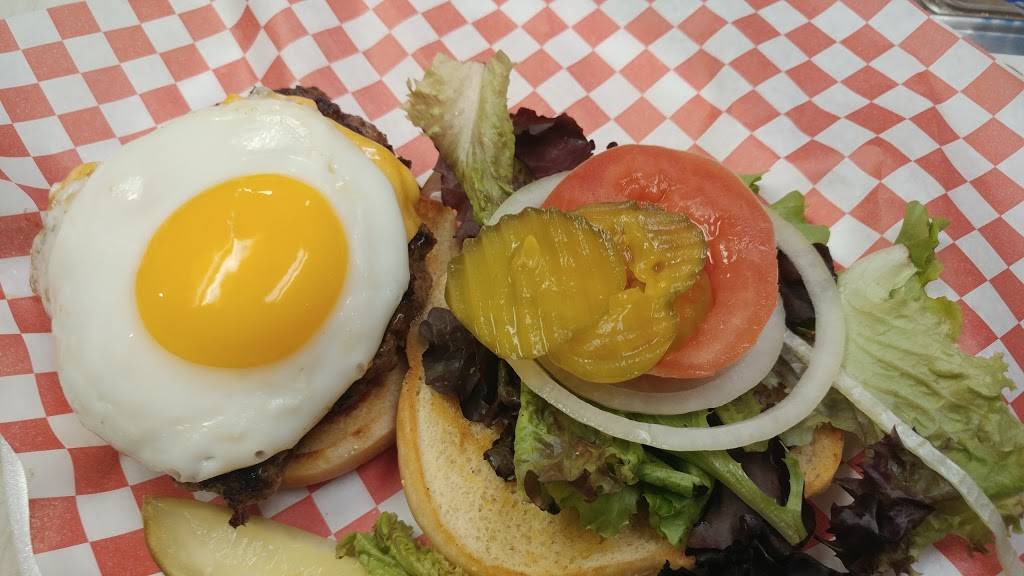 Bay Street Bar and Grill | restaurant | 119 E Bay St, Jacksonville, FL 32202, USA | 9044193550 OR +1 904-419-3550