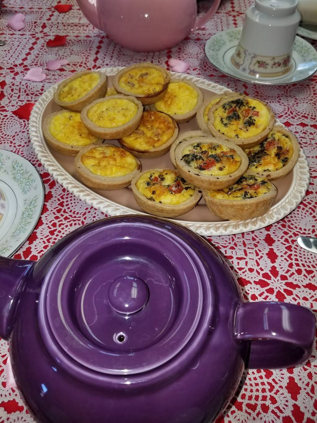 The Lemon Tree Tea House & Restaurant | cafe | 309 1st Ave W, Newton, IA 50208, USA | 6417922970 OR +1 641-792-2970