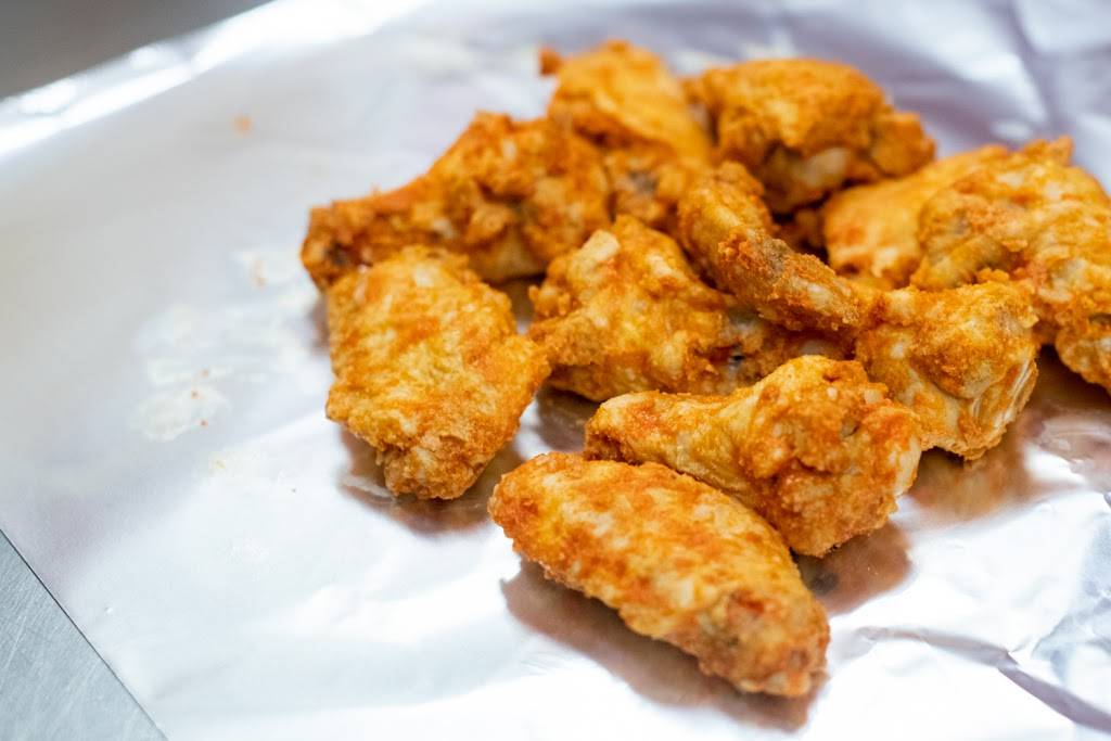 Chubbys Pizza | restaurant | 215 Lincoln Ave, Charleston, IL 61920, USA | 2173485454 OR +1 217-348-5454