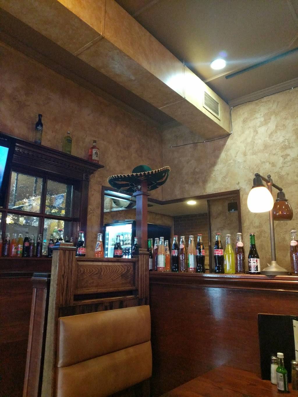 Plaza Azteca | restaurant | 5792 Youngstown Warren Rd, Niles, OH 44446, USA | 3303494136 OR +1 330-349-4136