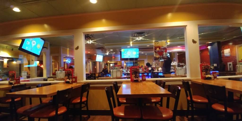 Chilis Grill & Bar | meal takeaway | 9226 Mall Dr, Norfolk, VA 23511, USA | 7574406900 OR +1 757-440-6900