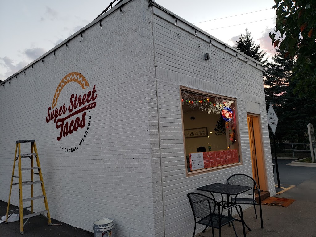 Super Street Tacos | restaurant | 1800 State St, La Crosse, WI 54601, USA | 6086151084 OR +1 608-615-1084