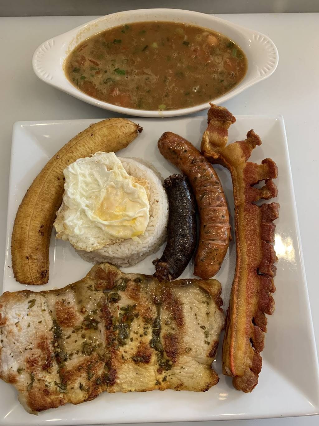 La Fogata Colombiana | bakery | 23 Central Ave Suite 102, Lynn, MA 01901, USA | 3394404523 OR +1 339-440-4523