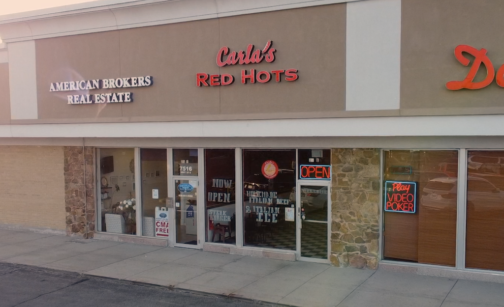 Carlas Red Hots | restaurant | 7516 S Cass Ave Suite B, Darien, IL 60561, USA | 6305894396 OR +1 630-589-4396