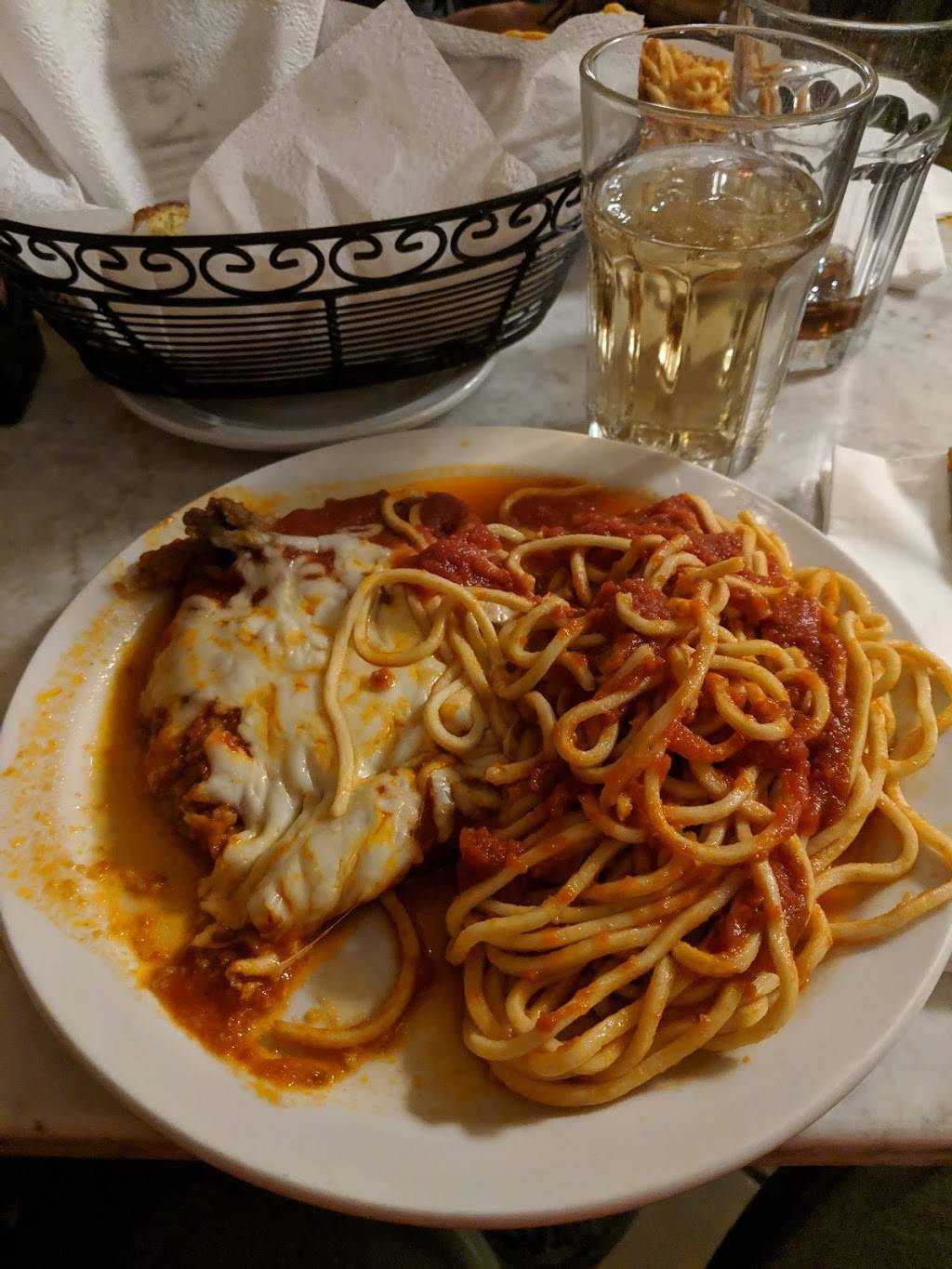 Mamma Martino’s Restaurant | restaurant | 624 The Queensway, Etobicoke, ON M8Y 1K3, Canada | 4162513337 OR +1 416-251-3337