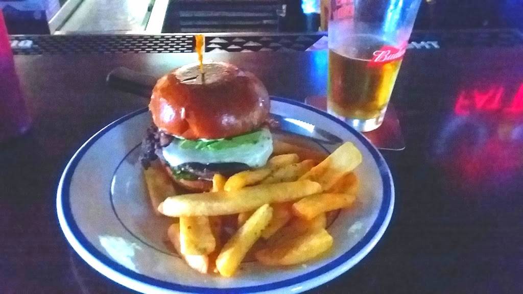 The Park Bar & Grill | restaurant | 2007 W Burbank Blvd, Burbank, CA 91506, USA | 8185576561 OR +1 818-557-6561