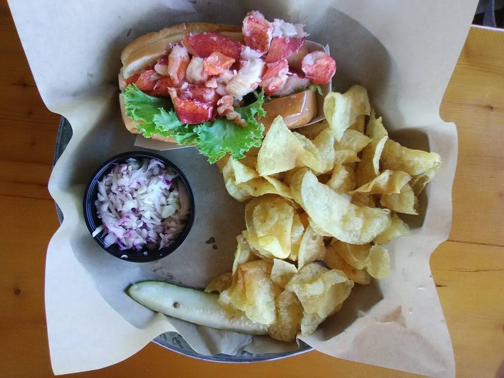 Cooks Lobster & Ale House | restaurant | 68 Garrison Cove Rd, Bailey Island, ME 04003, USA | 2078332818 OR +1 207-833-2818