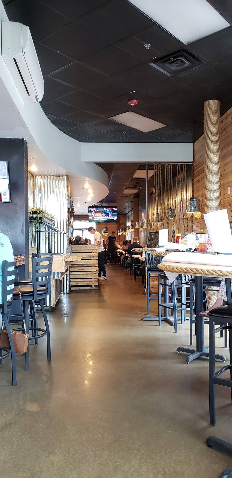 Juicy Tails Fayetteville | restaurant | 745 E Joyce Blvd Ste 218 (2nd Fl, Fayetteville, AR 72703, USA | 4799354100 OR +1 479-935-4100