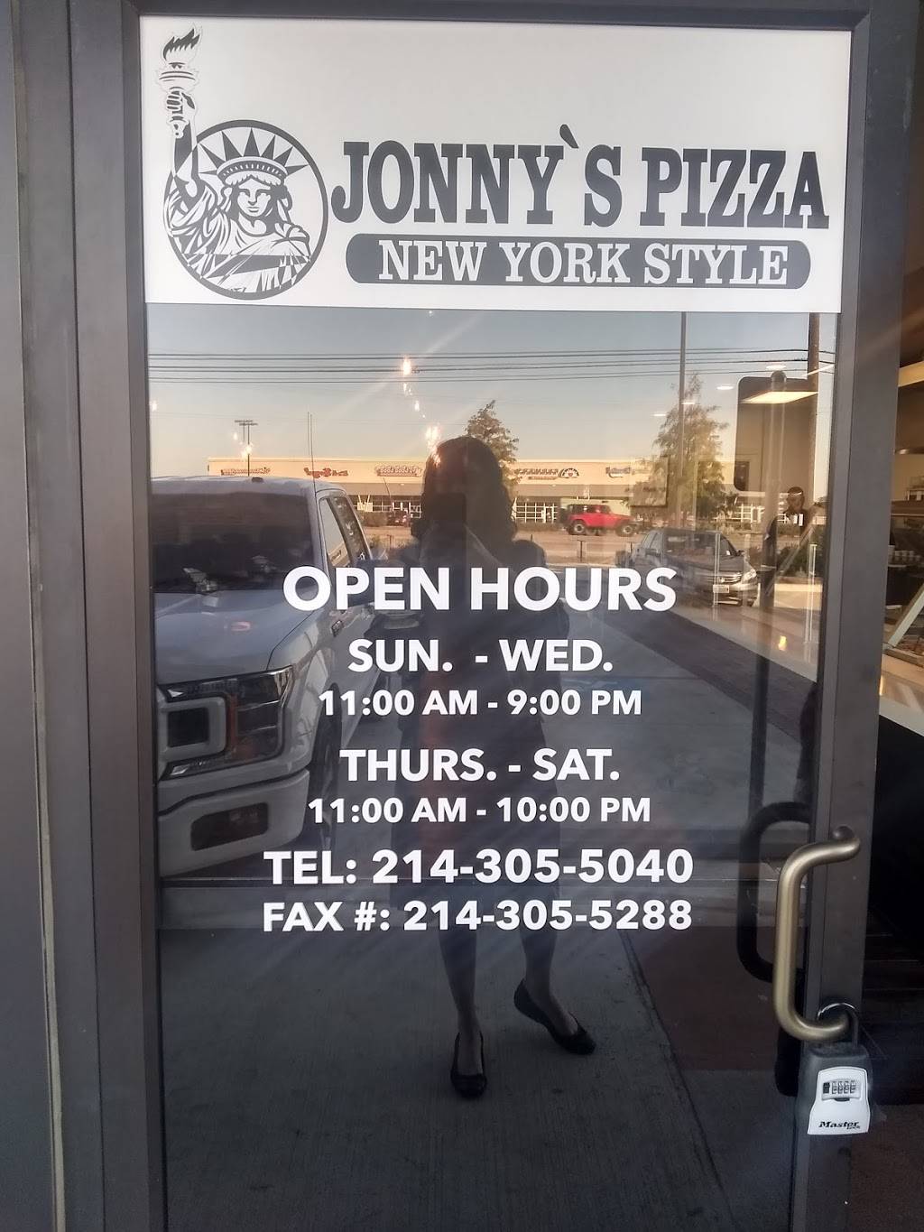 Jonnys Pizza | restaurant | 26742 E University Dr suit 200, Aubrey, TX 76227, USA | 2143055040 OR +1 214-305-5040