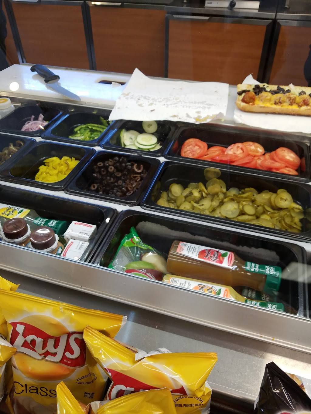 Subway | restaurant | 476 Main St, Bolton, MA 01740, USA | 9787799911 OR +1 978-779-9911