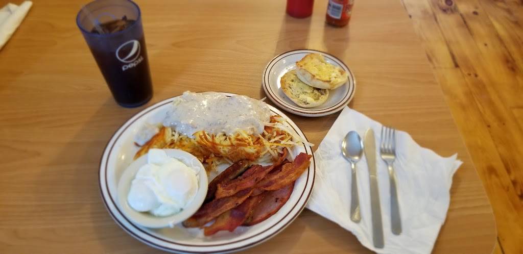 Camm Café | restaurant | 55 N Howard Ave, Croswell, MI 48422, USA | 8106794499 OR +1 810-679-4499