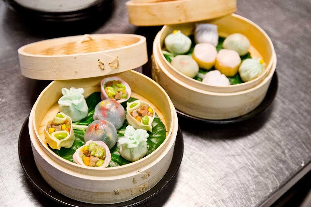 Hakkasan | restaurant | 4441 Collins Ave, Miami Beach, FL 33140, USA | 8773267412 OR +1 877-326-7412