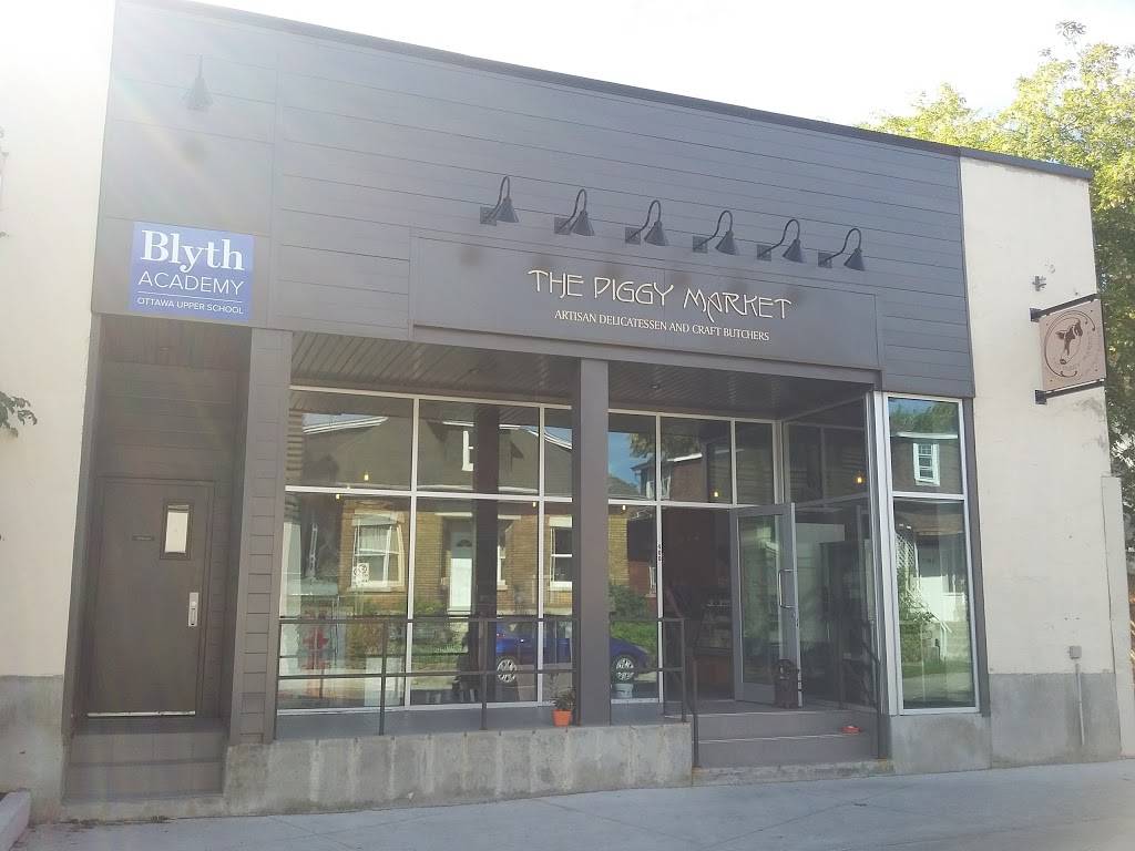 The Piggy Market | restaurant | 400 Winston Ave, Ottawa, ON K2A 1Y5, Canada | 6133716124 OR +1 613-371-6124