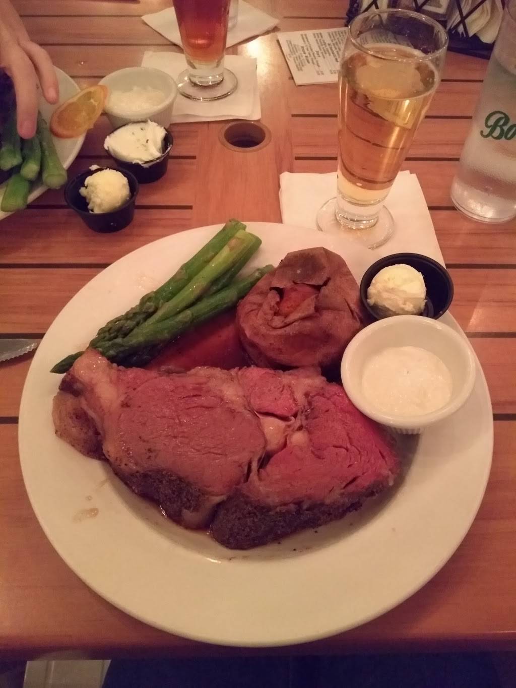 Bobbys Restaurant & Lounge | night club | 3450 Ocean Dr, Vero Beach, FL 32963, USA | 7722316996 OR +1 772-231-6996