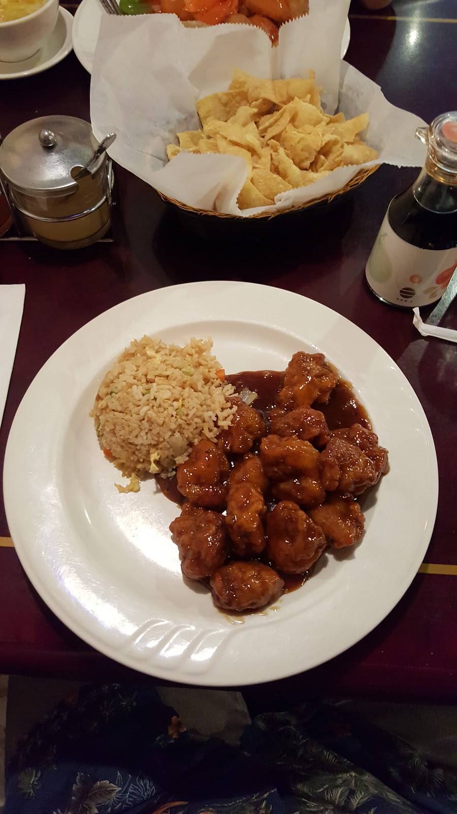 Jiangs Chinese Restaurant | restaurant | 1213 Carmia Way, North Chesterfield, VA 23235, USA | 8043790600 OR +1 804-379-0600
