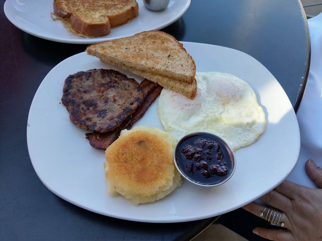 Roxy Restaurant & Bar | restaurant | 2381 Fair Oaks Blvd, Sacramento, CA 95825, USA | 9164892000 OR +1 916-489-2000