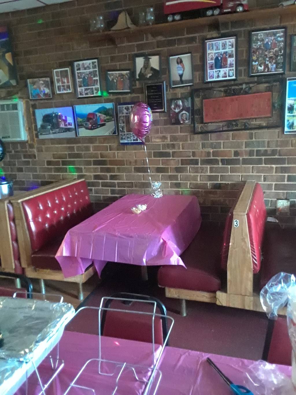 Becks Place | restaurant | 3053 Hull St, Richmond, VA 23224, USA | 8042337400 OR +1 804-233-7400