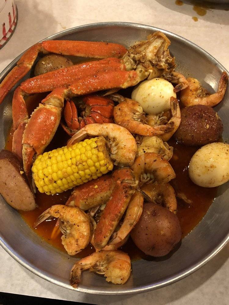 Rocking Crab | night club | 8635 Blanding Blvd #201, Jacksonville, FL 32244, USA | 9042038888 OR +1 904-203-8888