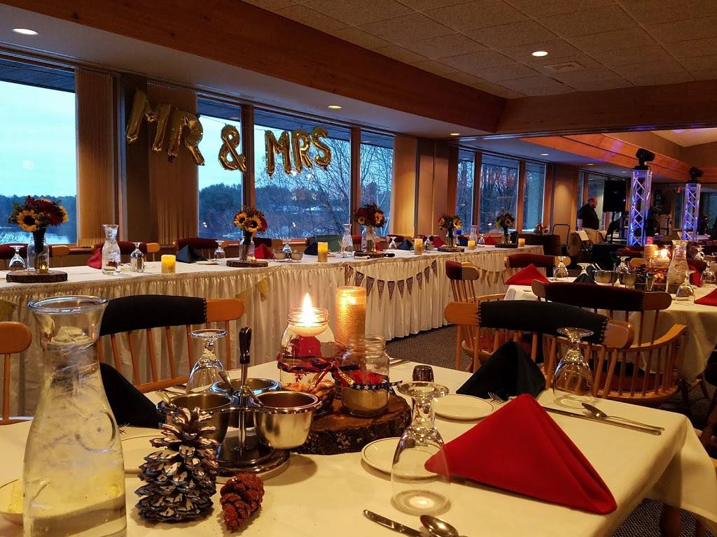 Bullseye Golf Club | restaurant | 2800 Ridgewood Trail, Wisconsin Rapids, WI 54494, USA | 7154232230 OR +1 715-423-2230