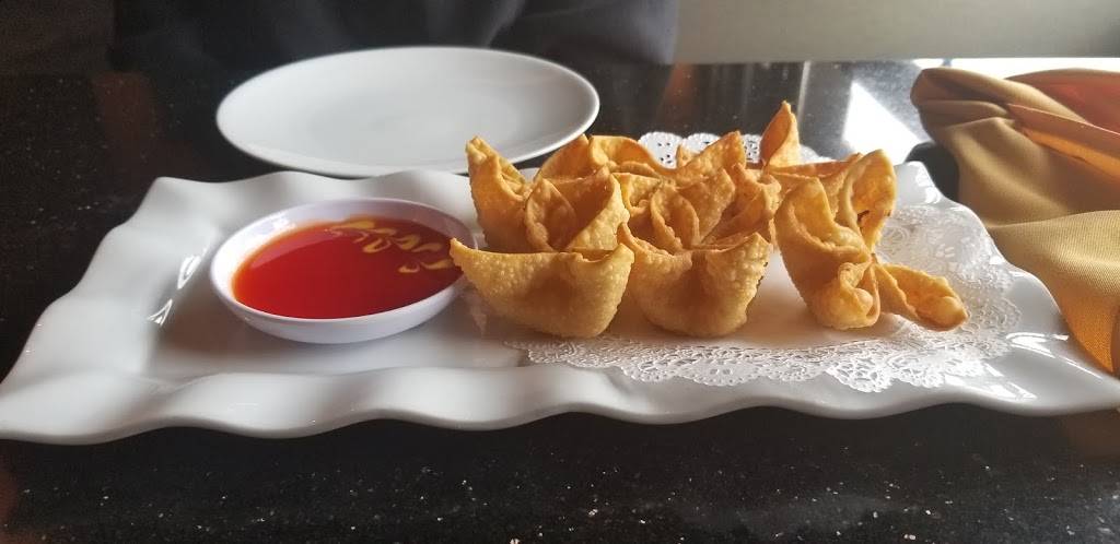 Pepper Asian Bistro | restaurant | 2831 E Colfax Ave, Denver, CO 80206, USA | 3033888377 OR +1 303-388-8377