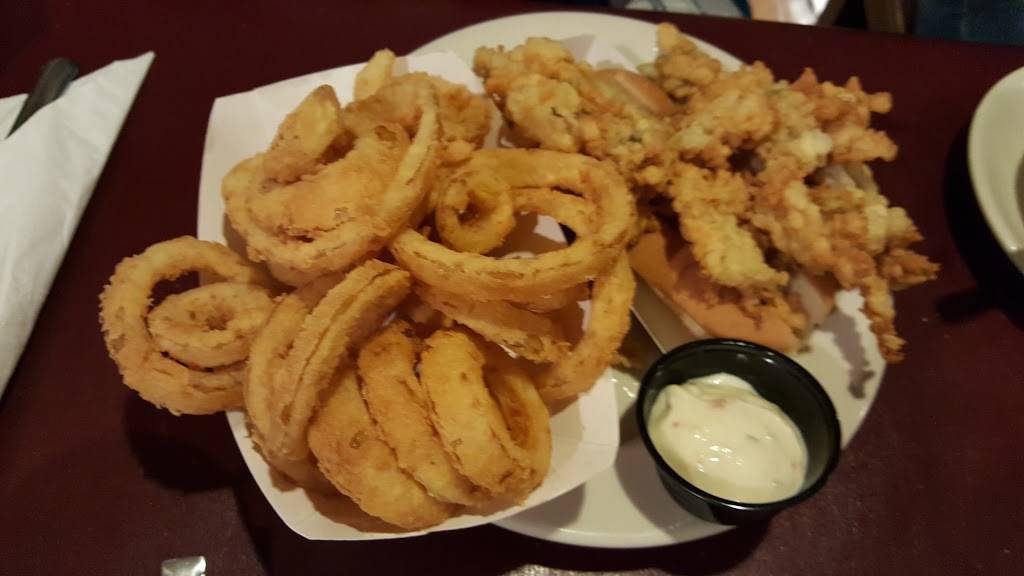 Reunion Station | restaurant | 21 Center St, Damariscotta, ME 04543, USA | 2075635557 OR +1 207-563-5557