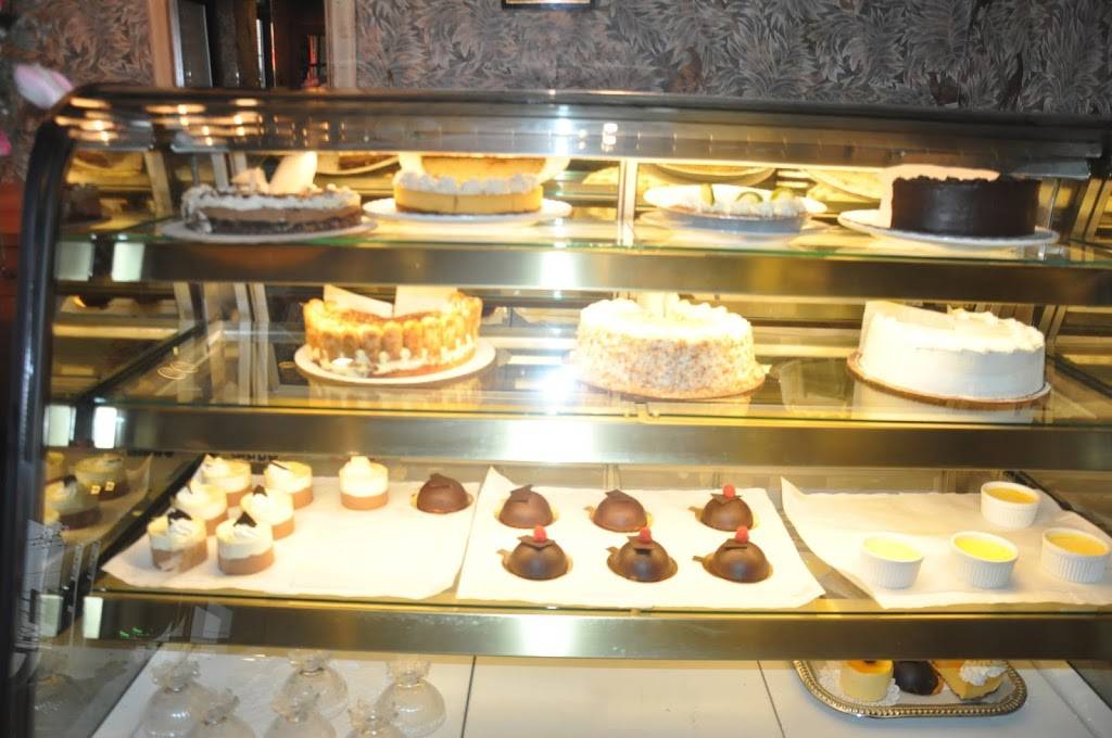 Siris Thai French Cuisine | restaurant | 2117 NJ-70, Cherry Hill, NJ 08002, USA | 8566636781 OR +1 856-663-6781