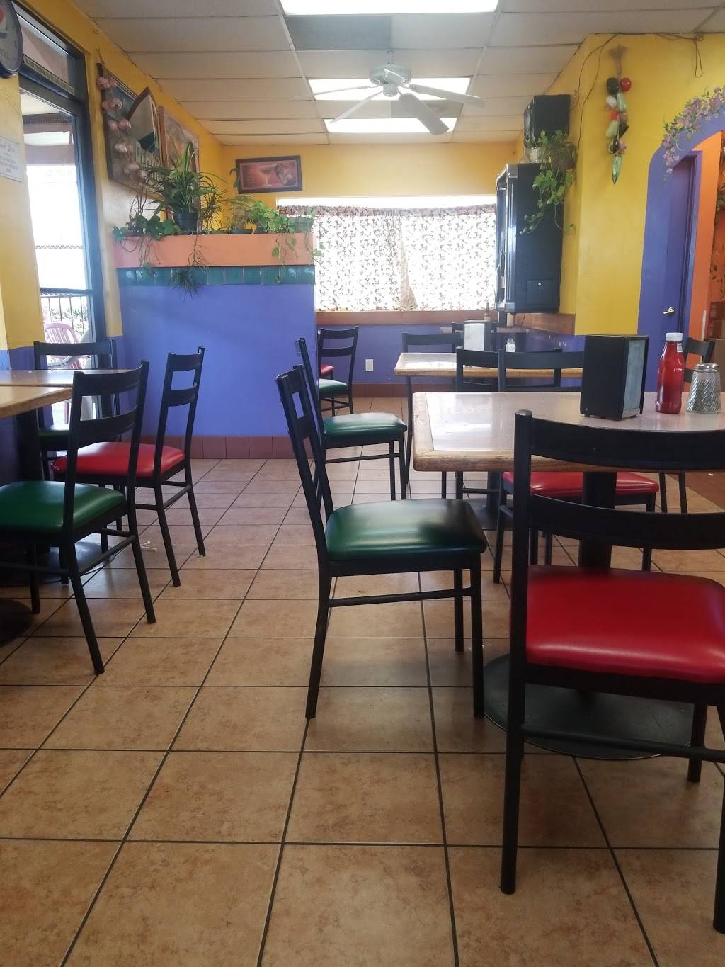 Las Brazas Mexican Food | restaurant | 330 W Felicita Ave # A1, Escondido, CA 92025, USA | 7607413110 OR +1 760-741-3110