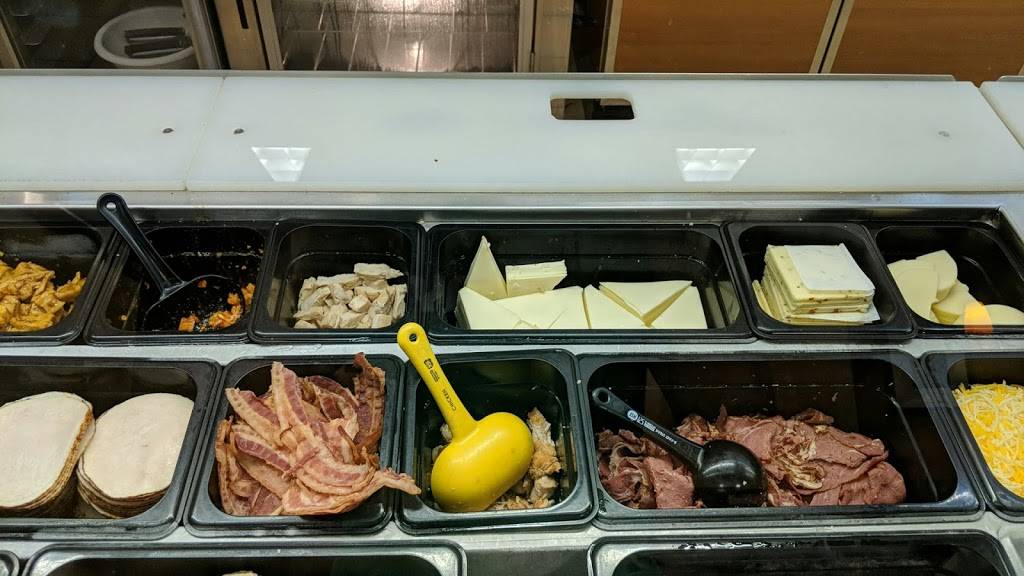 Subway | restaurant | 13053 Worldgate Dr #14, Herndon, VA 20170, USA | 7037960100 OR +1 703-796-0100