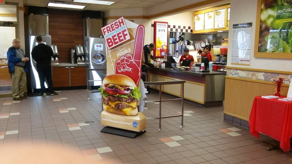 Wendys | restaurant | 22250 NE Imbrie Dr, Hillsboro, OR 97124, USA | 5036404564 OR +1 503-640-4564