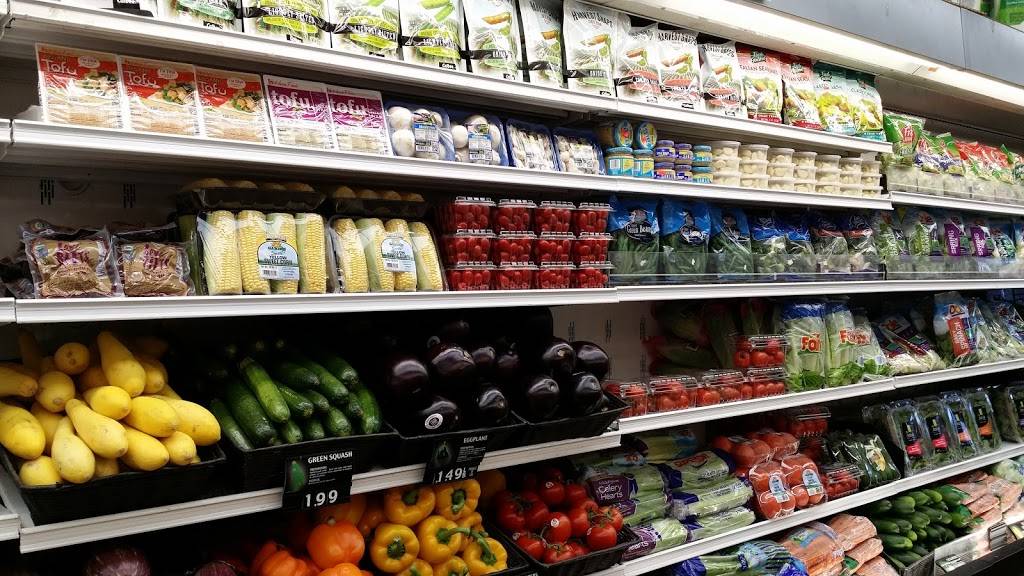 Pruzzos | restaurant | 2937 Westchester Ave, Bronx, NY 10461, USA | 7188635650 OR +1 718-863-5650