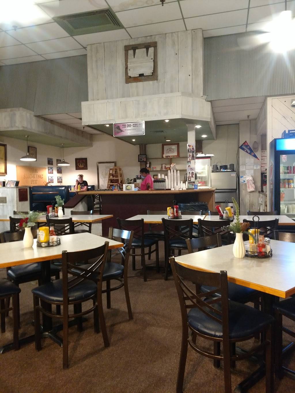 Smo-King Pit | restaurant | 2200 W War Memorial Dr, Peoria, IL 61613, USA | 3096883606 OR +1 309-688-3606