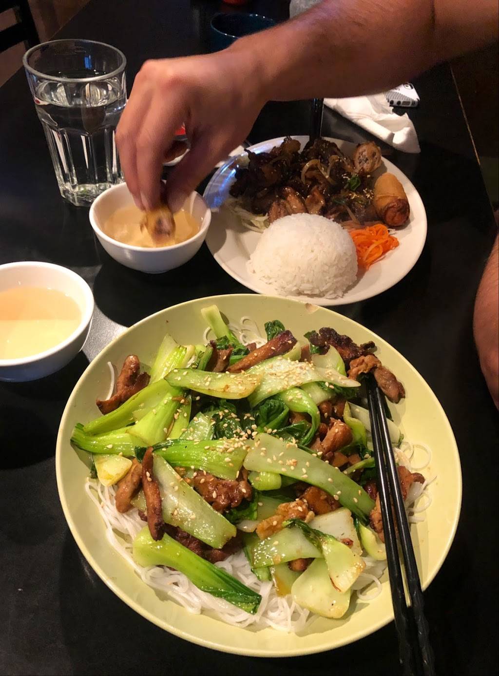 Hanoi 3 Seasons | restaurant | 1135 Queen St E, Toronto, ON M4M 1K9, Canada | 4164693010 OR +1 416-469-3010