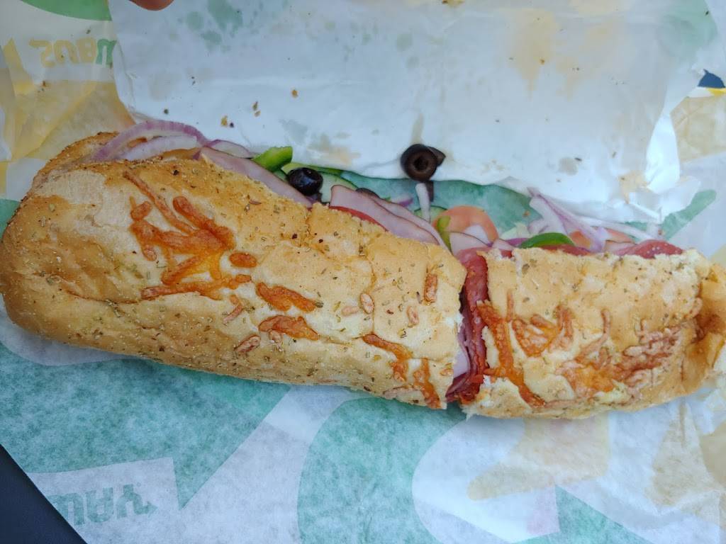 Subway Restaurants | restaurant | 1501B Sloat Blvd, San Francisco, CA 94132, USA | 4157026707 OR +1 415-702-6707