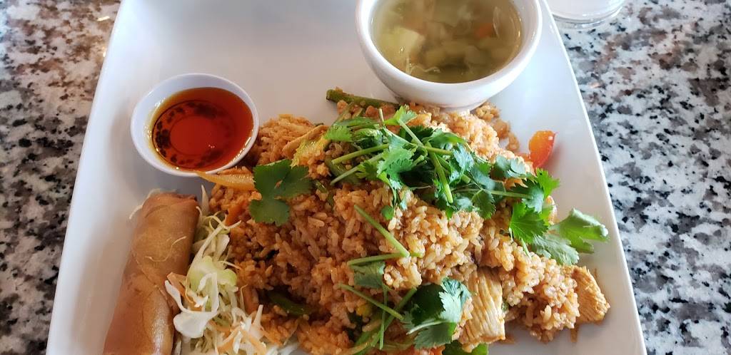 Krua Thai Cuisine | restaurant | 1510 E Bell Rd Suite A100, Phoenix, AZ 85022, USA | 6029714988 OR +1 602-971-4988