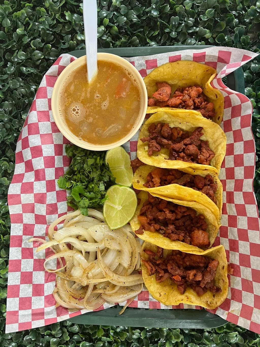 Señor bigotes tacos y más | restaurant | 23934 Uresti St, Edinburg, TX 78542, USA | 9567204051 OR +1 956-720-4051