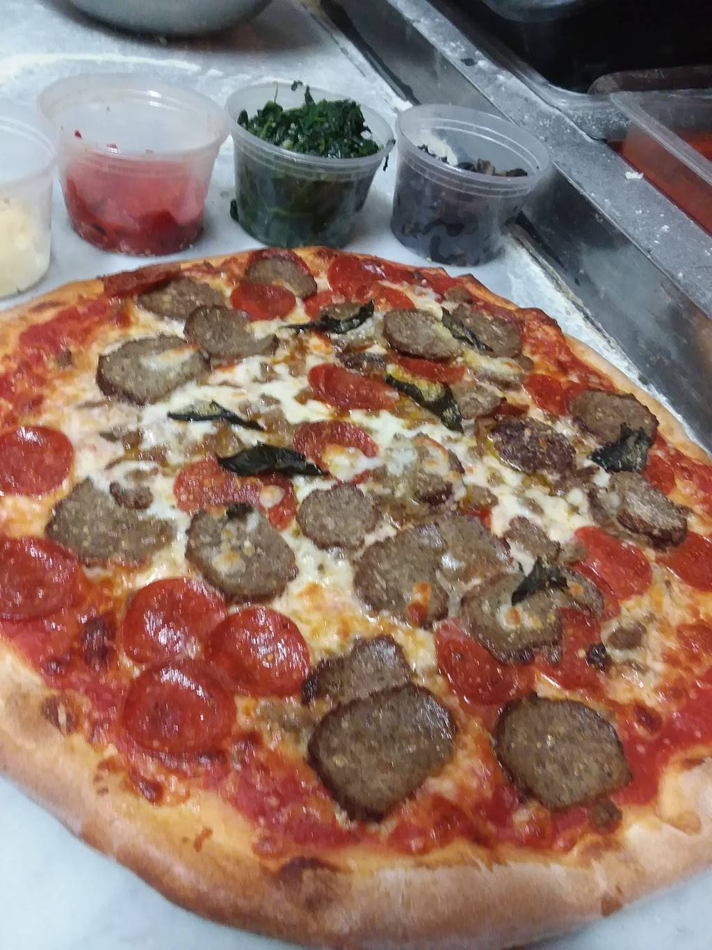 Johns Of Arthur Ave | restaurant | 19 W Main St, Middletown, NY 10940, USA | 8454674712 OR +1 845-467-4712