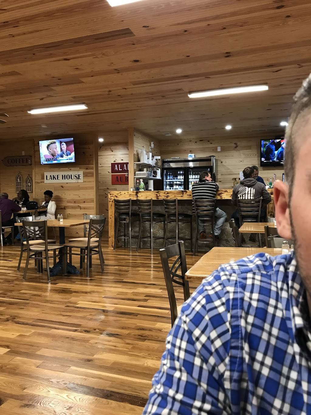 Highway 77 Fish Market | restaurant | 74551 AL-77, Lincoln, AL 35096, USA | 2057633444 OR +1 205-763-3444