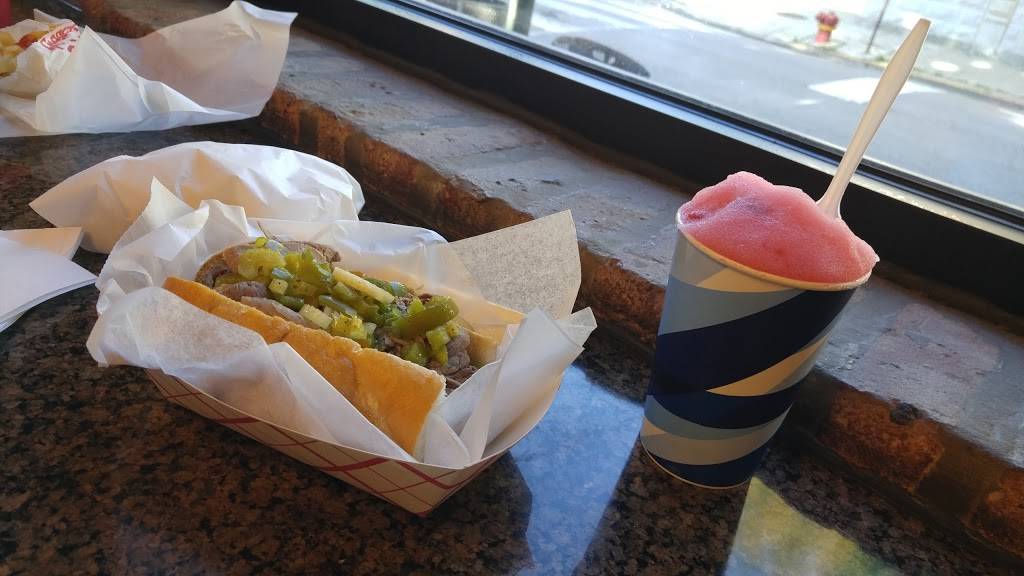 Carms Beef and Italian Ice | restaurant | 1057 W Polk St, Chicago, IL 60607, USA | 3127381046 OR +1 312-738-1046